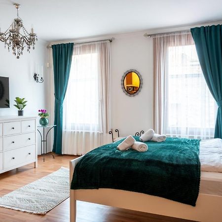 Romantic Studio Secret Garden Budapest Extérieur photo