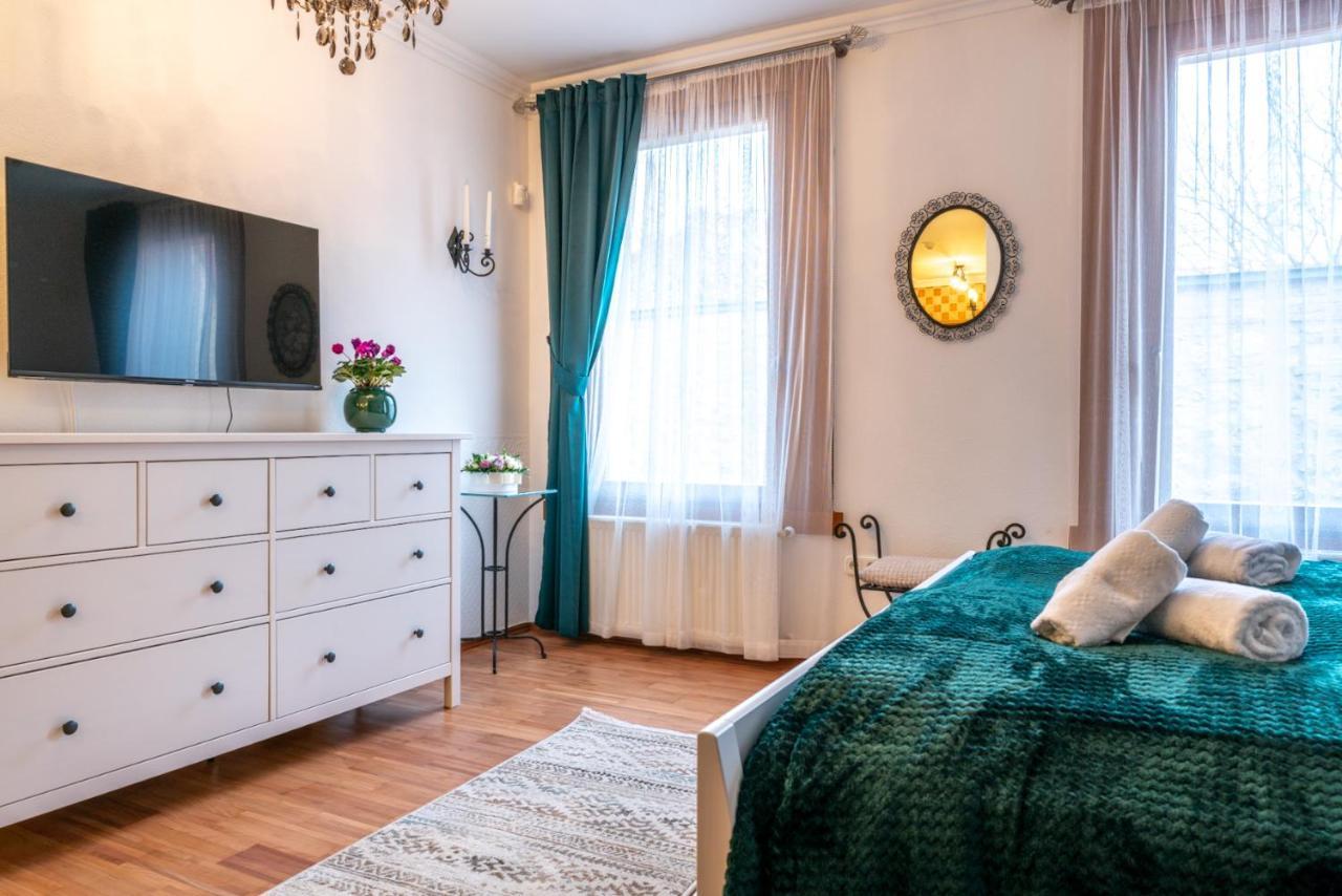 Romantic Studio Secret Garden Budapest Extérieur photo