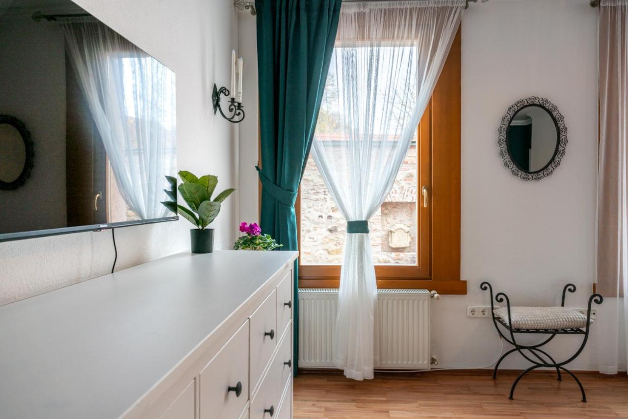 Romantic Studio Secret Garden Budapest Extérieur photo